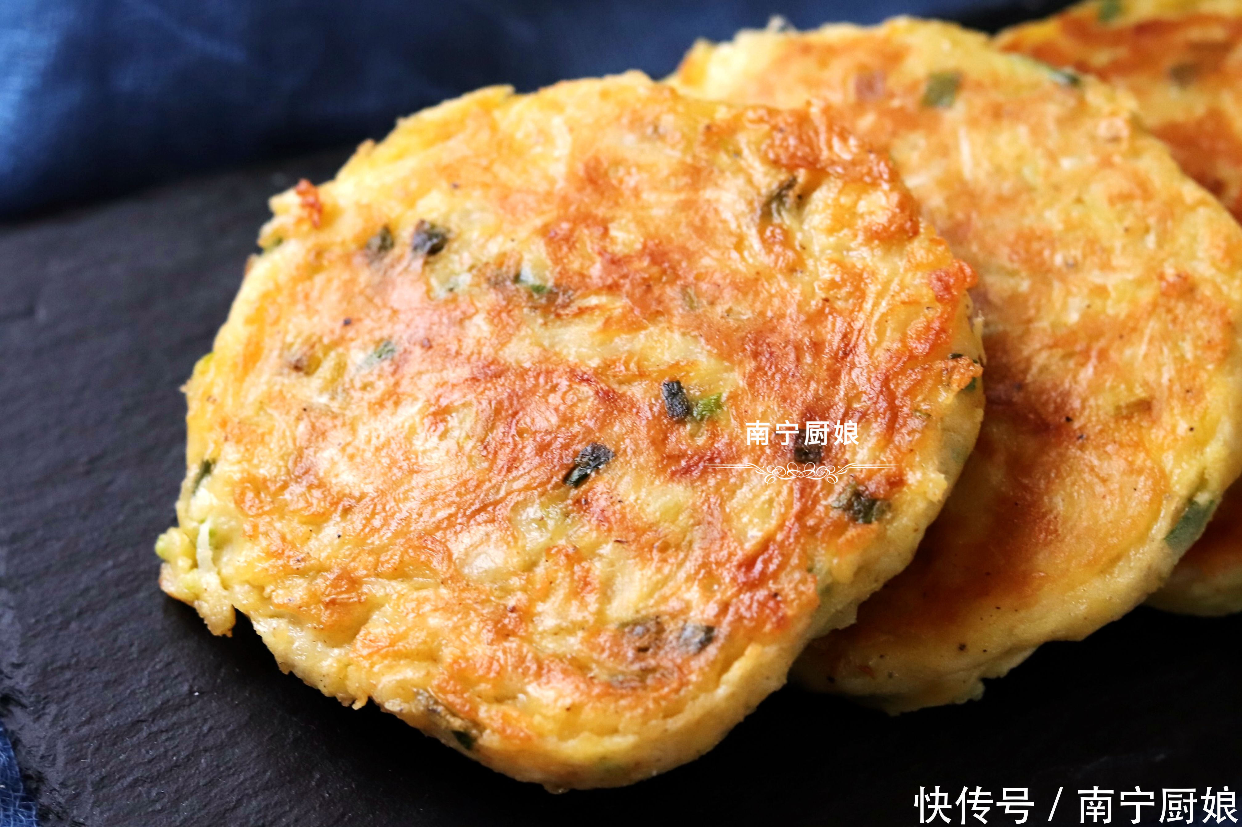 白萝卜|2个鸡蛋、半根白萝卜,只需10分钟,就能做出一顿香喷喷的早餐