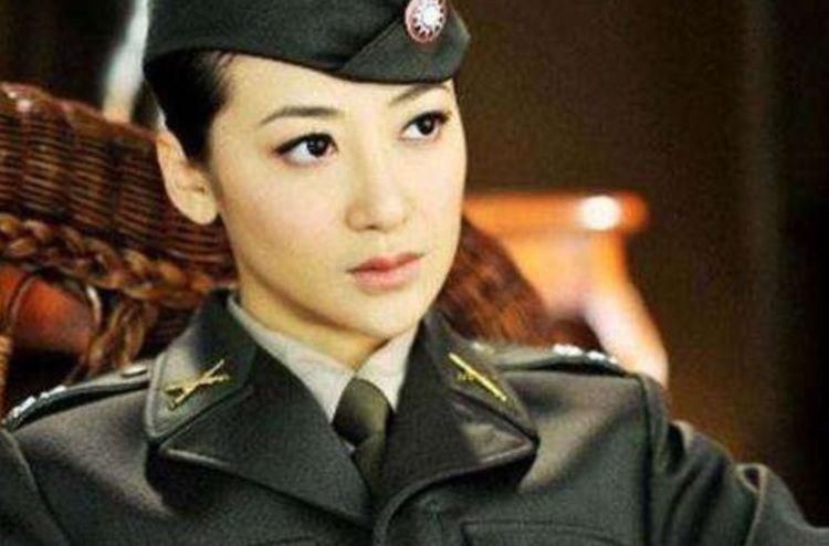 申请入党|1958年一女医生申请入党，不料因此暴露身份，被抓后枪毙