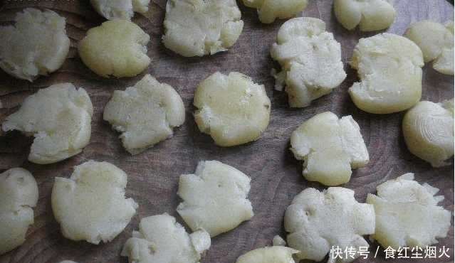 清盘|教你一个土豆新鲜吃法，很多人都不懂这样做，端上桌分分钟被清盘