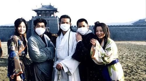  系列|她是陆小凤系列第一美女，轻功比陆小凤还高，喜欢卖糖炒栗子