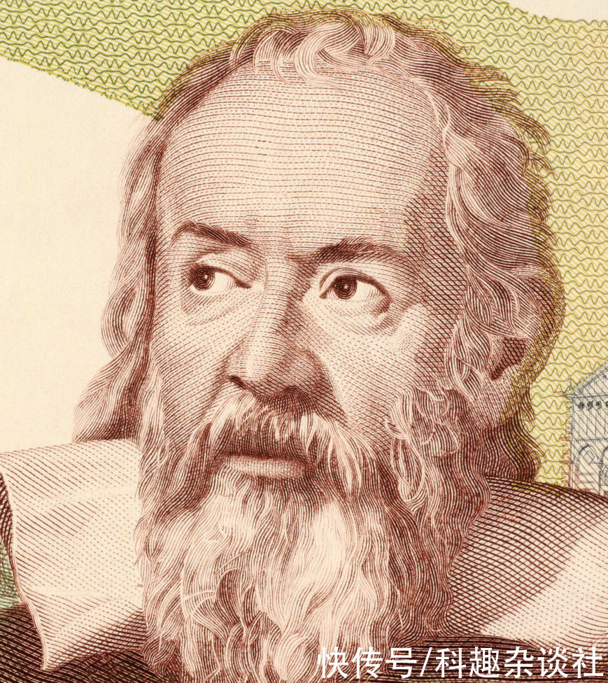 把伽利略在比萨斜塔做的自由落体试验，搬到月球重做，结果……