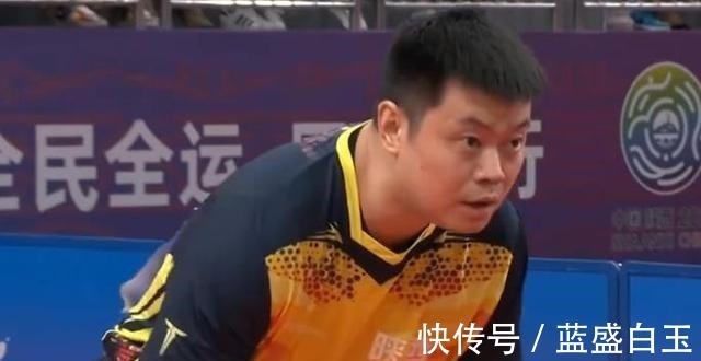 梁靖崑|3-0,41岁侯英超又造神迹!横扫国乒世界冠军,打得对手憋屈至极!