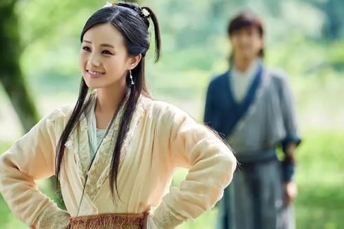  郭襄|黄蓉为何不把武功传给郭襄，而非要藏在屠龙刀？郭襄不是亲闺女？