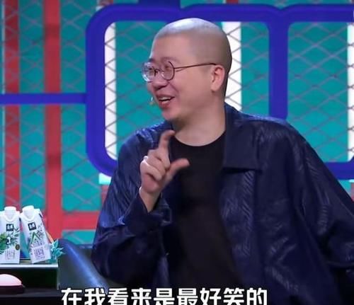 周奇墨|《脱口秀大会4》评委很谨慎,敏感话题不拍灯,演员说完还得解释