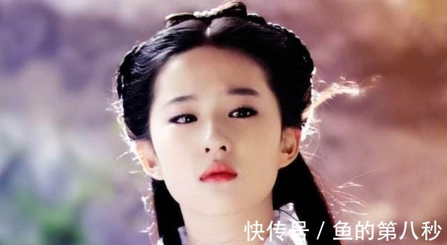 古龙@读者不满意女主角的名字,金庸大笔一挥将其删掉,却造就绝世经典!