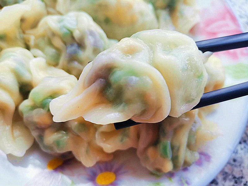 入伏吃饺子，就馋此馅！比白菜香，比韭菜鲜，10块钱就能煮一锅