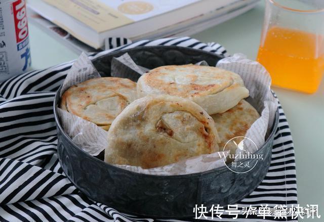 比例|烙饼要松软好吃,水粉比例很重要,全家就服我做的,太香了