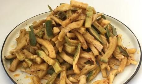 脆爽|腌萝卜条,别只会加盐,学会一招,萝卜条脆爽入味,当天腌当天吃