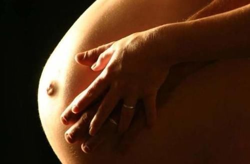 坏习惯|孕期肚子发紧发硬,多半和孕期的“坏习惯”有关,这几点要注意