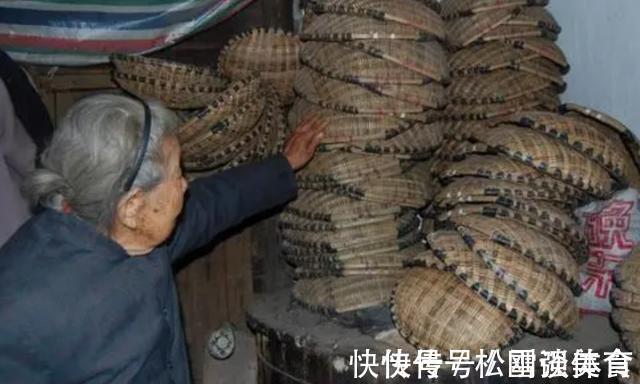 儿子|83岁老人喂46岁智力缺陷儿子60粒安眠药,老人:我养不动了,众人纷纷落泪