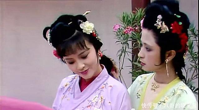 鸳鸯#尤二姐面见贾母,鸳鸯为何要掀起她的裙子?看看尤三姐就知道了