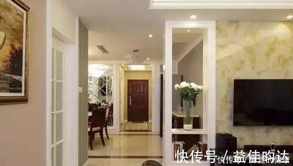 人性化|值得借鉴的轻奢风新房,玄关很“人性化”,简单轻装饰很舒服!