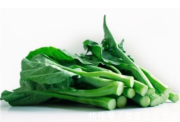 皱纹|女性不想老太快,此菜要常吃,皱纹淡了,小肚子平了,腰更挺了