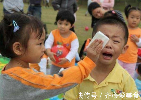 家庭|第一天上幼儿园不哭的孩子,大多来自3种家庭,幼师:别不相信