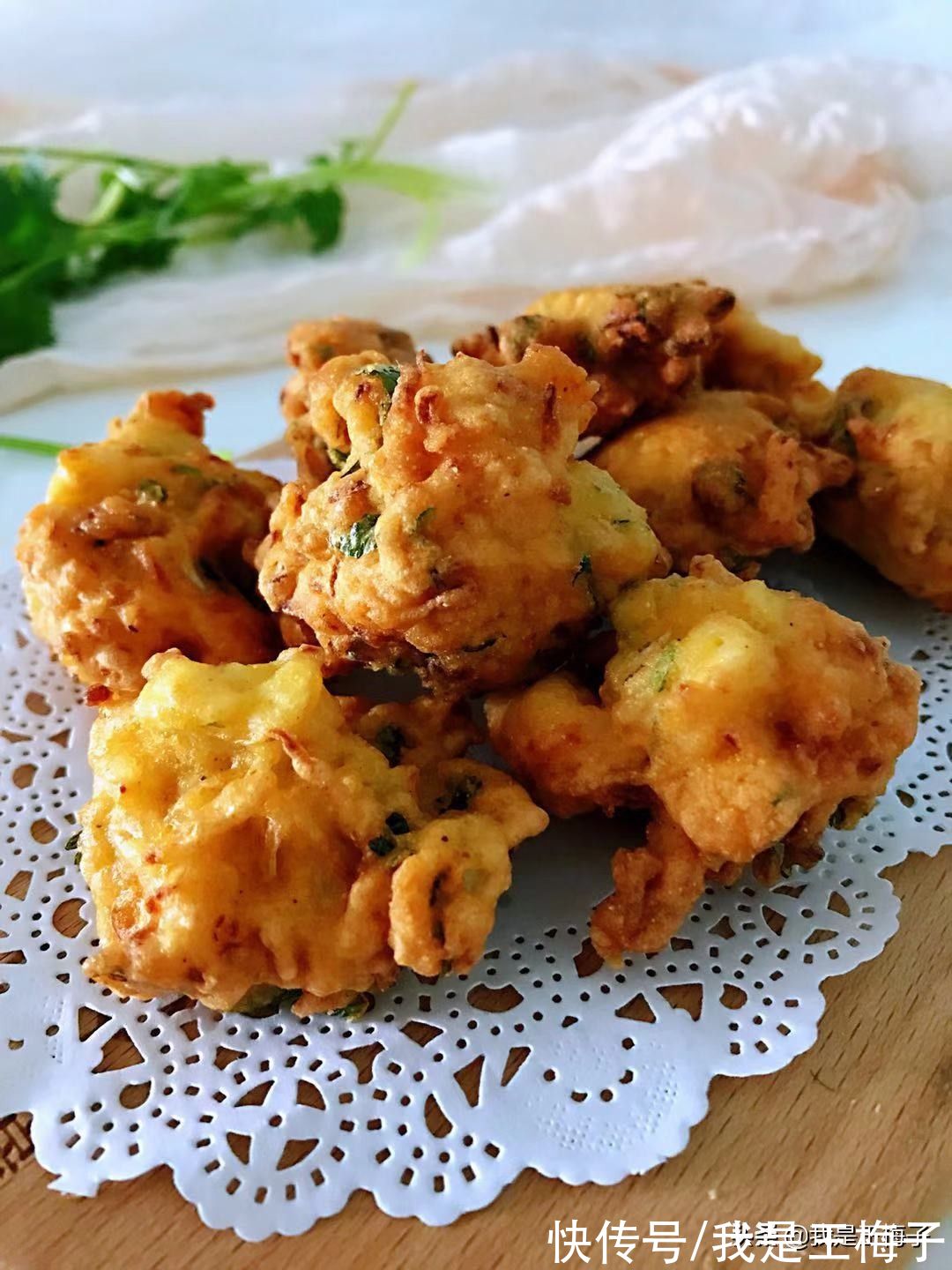 天冷了，吃土豆山药不如吃萝卜，炸成丸子特香，比肉还美味