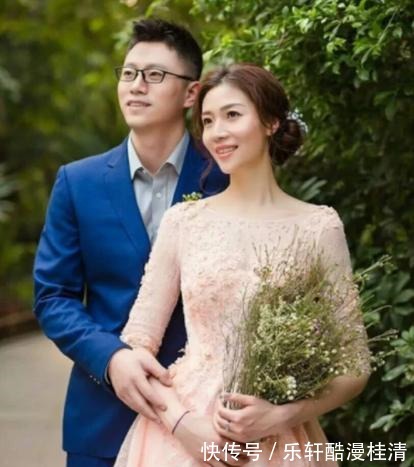 袁灵犀|魏秋月带儿子看望郎平!排球女神颜值高,小家伙喊姥姥,送上一吻