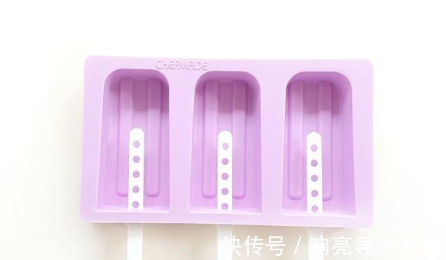 雪糕|不用打蛋器和冰淇淋机，也能做出无冰渣的雪糕，用对配方你也行！