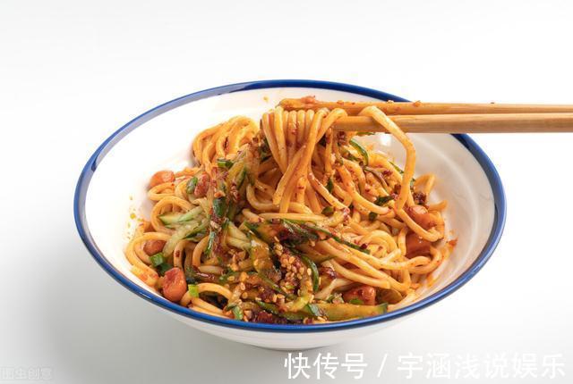 小米椒|中伏到了,别忘了吃面条,这样做酸爽开胃不油腻,连吃两碗不嫌多