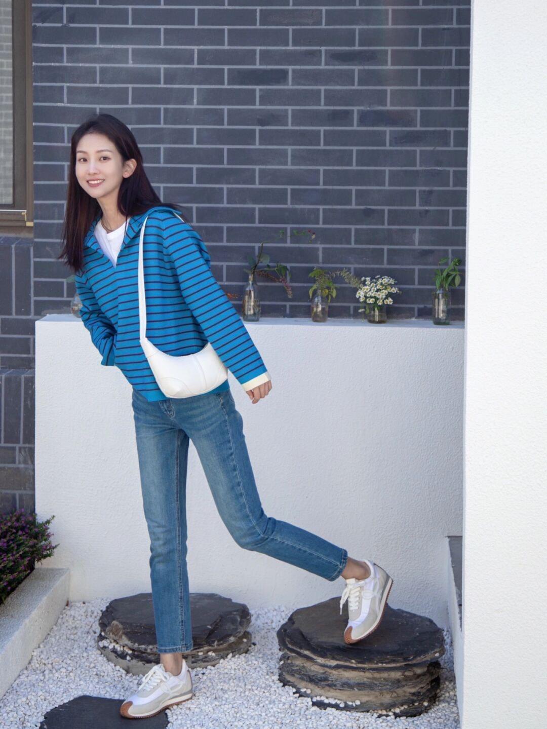 时尚博主|忽冷忽热的季节不知道穿什么?一件毛呢大衣全搞定