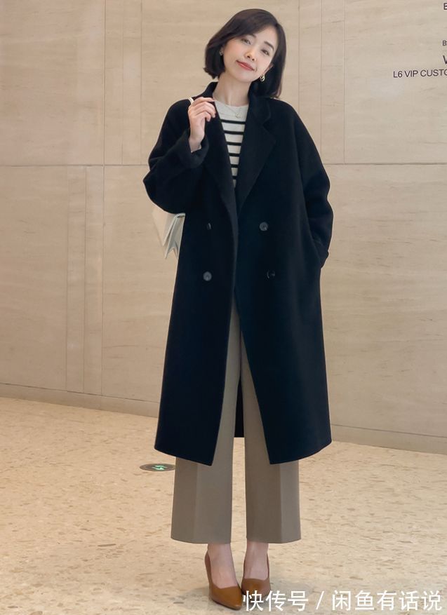 杖朝 看到80岁的她们,一头银发穿大衣也依旧时髦优雅,突然不怕变老了