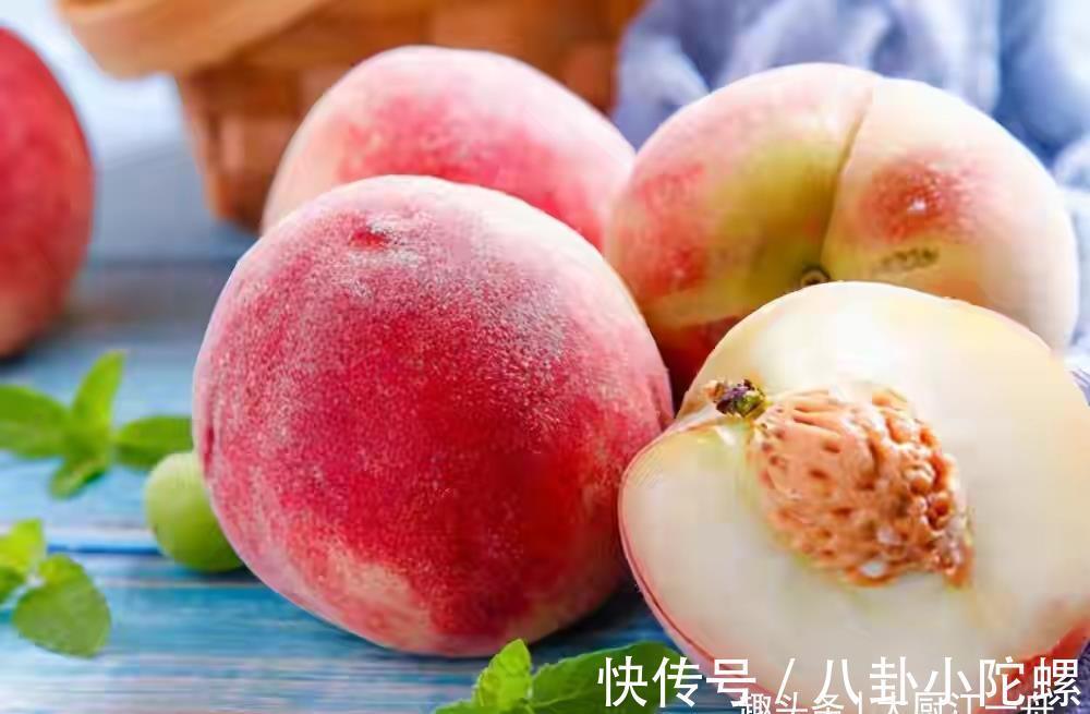 补水|三伏天,女人若不差钱,多吃这5种碱性水果,营养补水显年轻