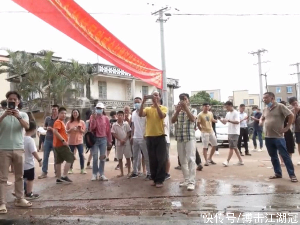 村民们|全红婵夺冠后遭教练警告:距完美差得远!全文茂连2万饭钱都得借