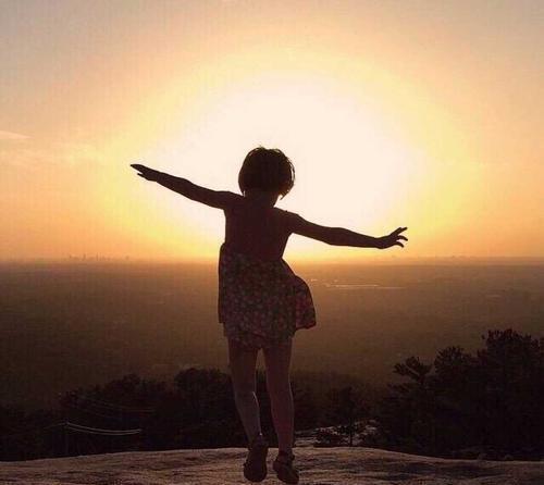 短片|暖心动画短片《小绳子》:没被世俗化的孩子,善良的总是让人心疼