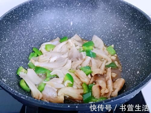 冬天,吃鸡肉鸭肉不如它,简单炒一炒,提高智力,孩子要多吃