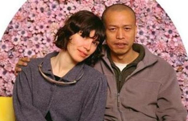 肋骨#“艺术家”何云昌,用自己一根肋骨做项链,给深爱的5个女人戴