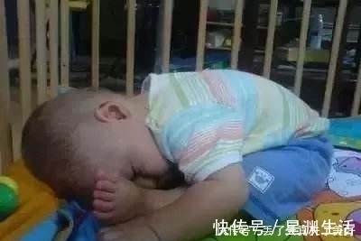 睡着|妈妈拍下宝宝们“独特”的睡姿,一个比一个可爱!