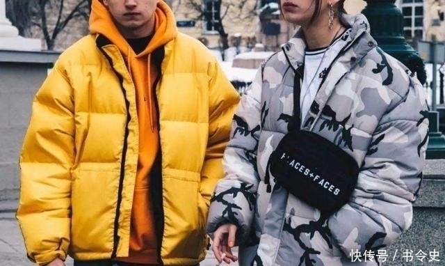 冬天洗羽绒服时,只需在水里加勺“它”,洗完跟新买的一样!