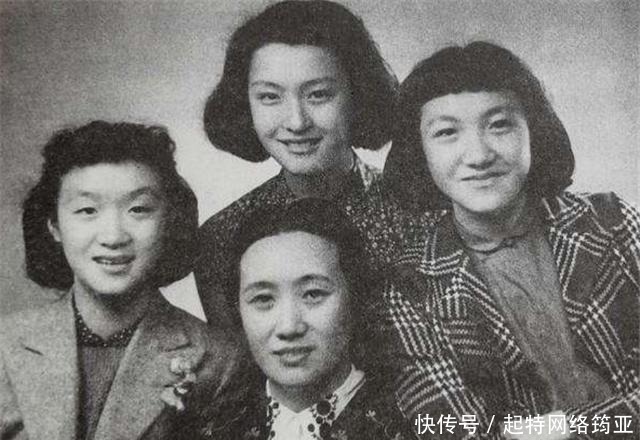 董竹君资助一落魄青年,20年后俩人再相遇,他已是兵团司令