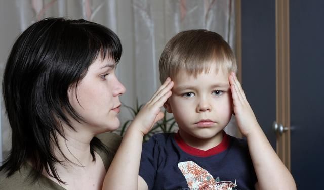 入睡|婴儿入睡后有这些姿势,父母别当好玩儿很可能是肠胃出问题了
