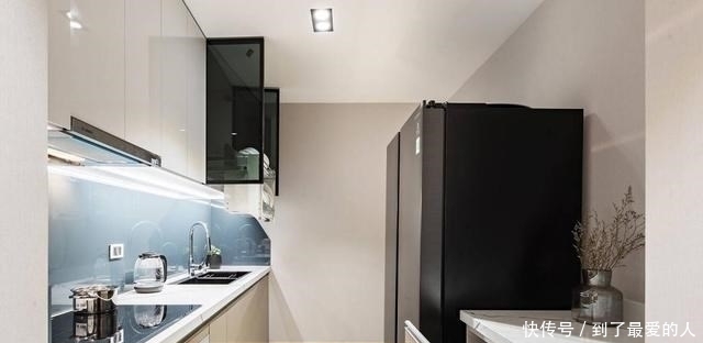 收纳|夫妻俩爱干净,自律5年坚持极简生活,全屋一尘不染,看着都高级