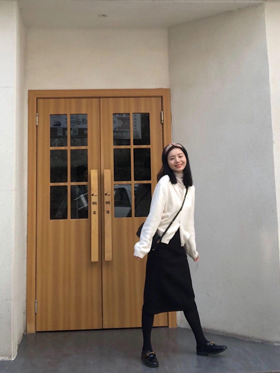 虎纹 半裙的魅力正在于此!get这5款,成熟女人拿捏时尚温柔气质!