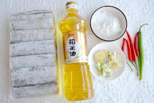 不柴|带鱼学会这么做,不腥不腻还不柴,鲜香下饭,外酥里嫩,超级好吃