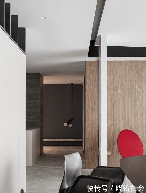 公卫|单身男青年的180㎡之家,全屋简约风,一个人独居,也住出高级感