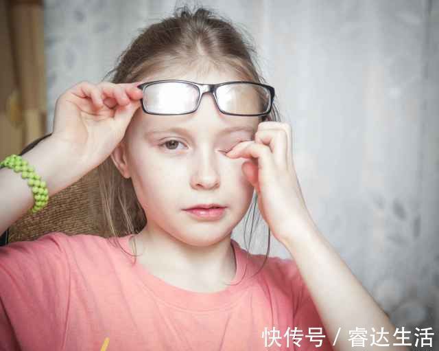 遗传|父母近视宝宝就一定会近视吗?原来近视得看这些因素!