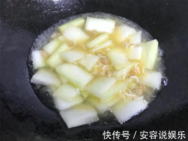 夏天，吃大鱼大肉不如喝此汤，清热解暑，鲜美营养，老少皆宜