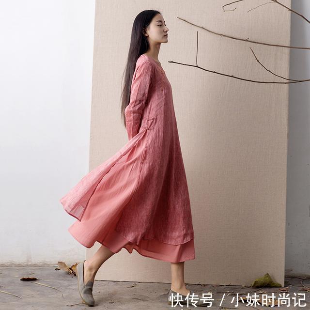 气质女人 素缕连衣裙,清丽脱俗,做气质女人