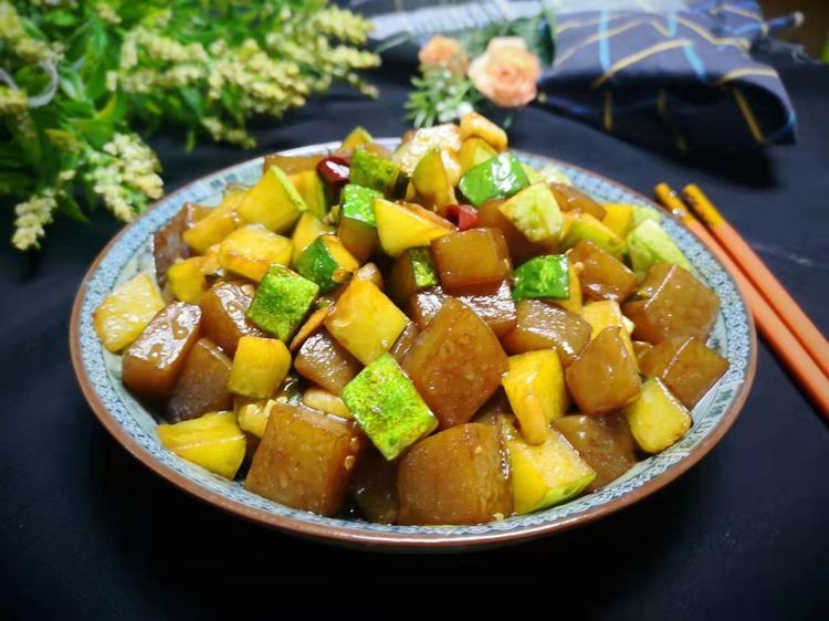 黄瓜|这菜是肠道清洁工，一周吃两次给身体做个大扫除，便宜又鲜美！