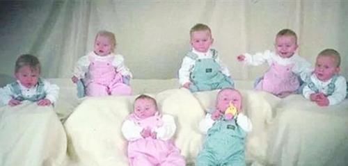 麦考伊|首例7胞胎每日喝42瓶奶粉、用52片尿布，如今长大了个个出众