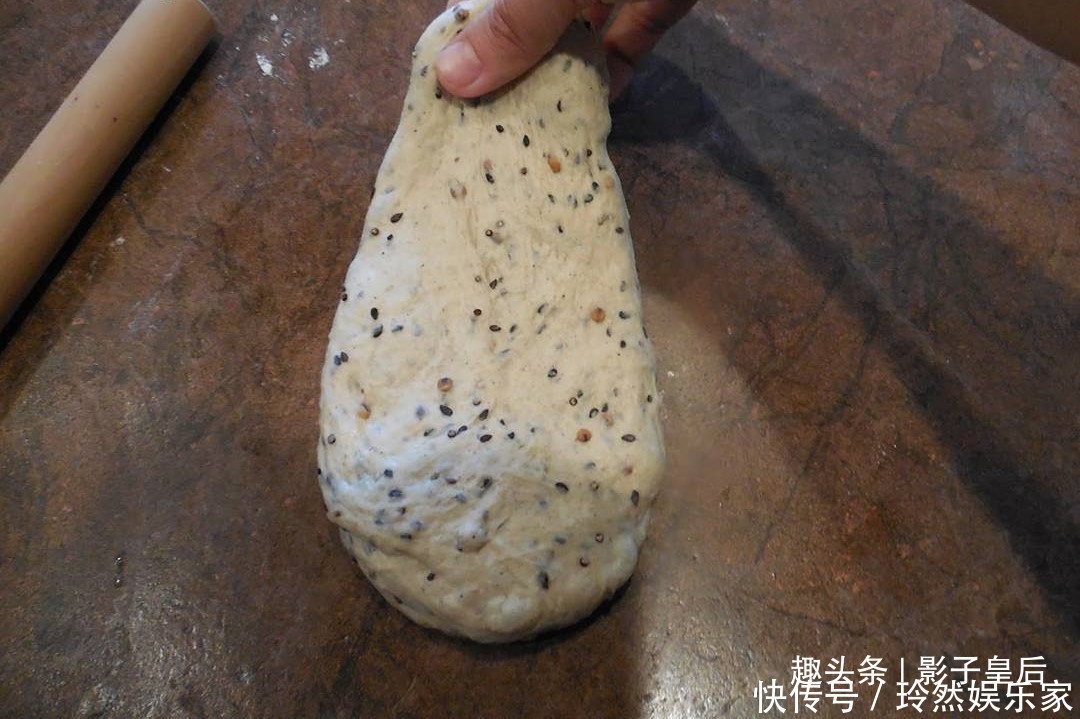 比馒头简单,比包子好吃,我家隔三差五做一次,一出锅就抢光!