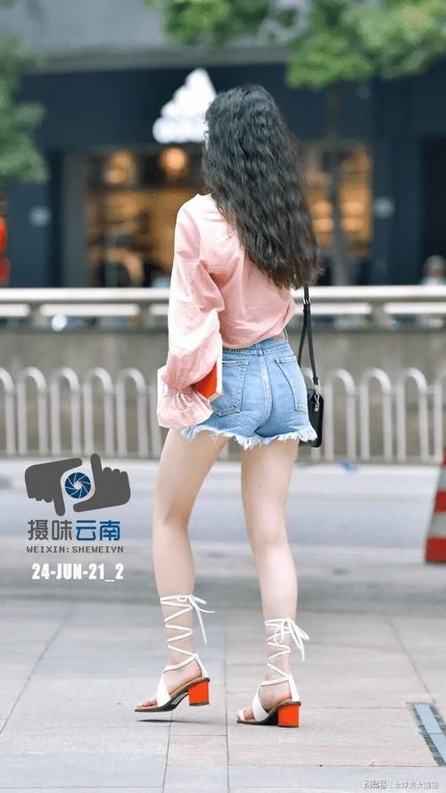 高跟鞋|夏日凉鞋那么多，绑带和高跟凉鞋永远是那双最让人心动的！