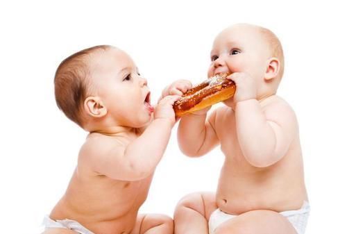 酱油|“盐”多必伤,1岁前孩子不吃盐就行了错3种高钠食物别忽略