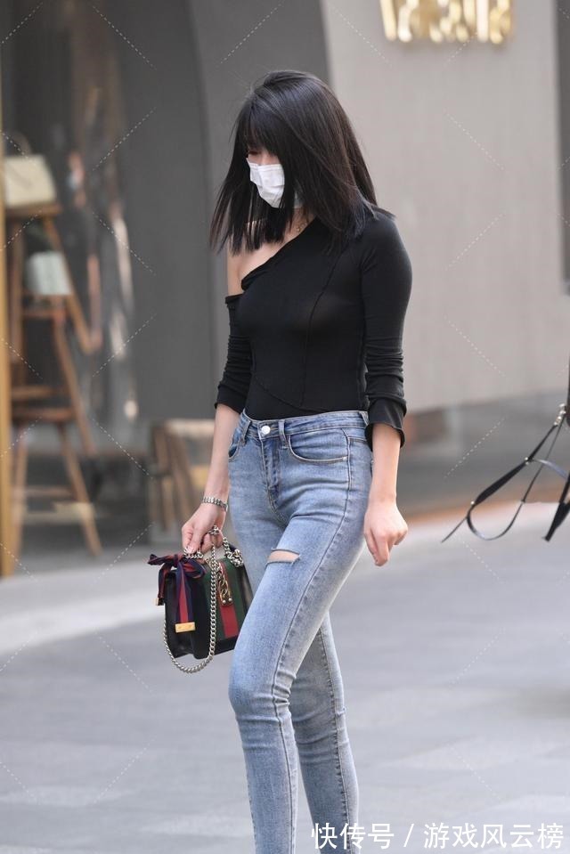 装扮 活力满满的打底裤装扮潇洒有气质，展现女人的娇美，时尚精致！
