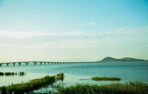 淡水湖|中国五大淡水湖之一，横跨江、浙两省，有主要进出河流50余条