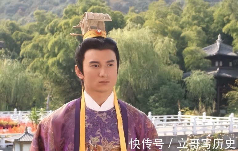 覆灭#南唐覆灭后,亡国皇后多次被赵光义叫进宫里,李煜每天以泪洗面