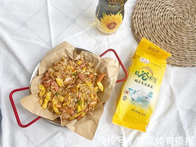 黄豆酱|好吃的炒饭有着不可告人的做法，五分钟就能炒出粒粒分明的蛋炒饭