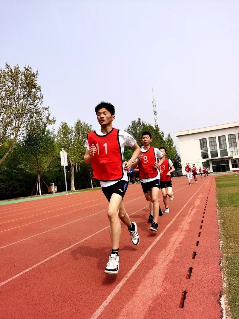 区教委举办中小学生《国家学生体质健康标准》测试赛